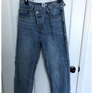 Asymmetric straight leg jean (criss cross)